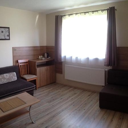 Guest House Fleurs Liptovsky Mikulas Exterior photo